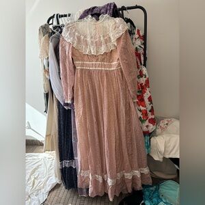 Vintage gunne sax floral dress